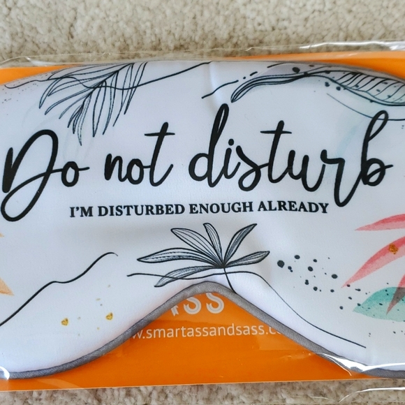 ‘Do Not Disturb’ Sleep Mask by Hang Accessories Satin Eye Mask NEW IN PACKAGING - Picture 3 of 3